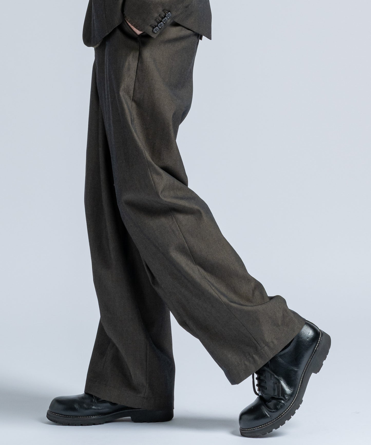 Wool gabardine tapered slacks