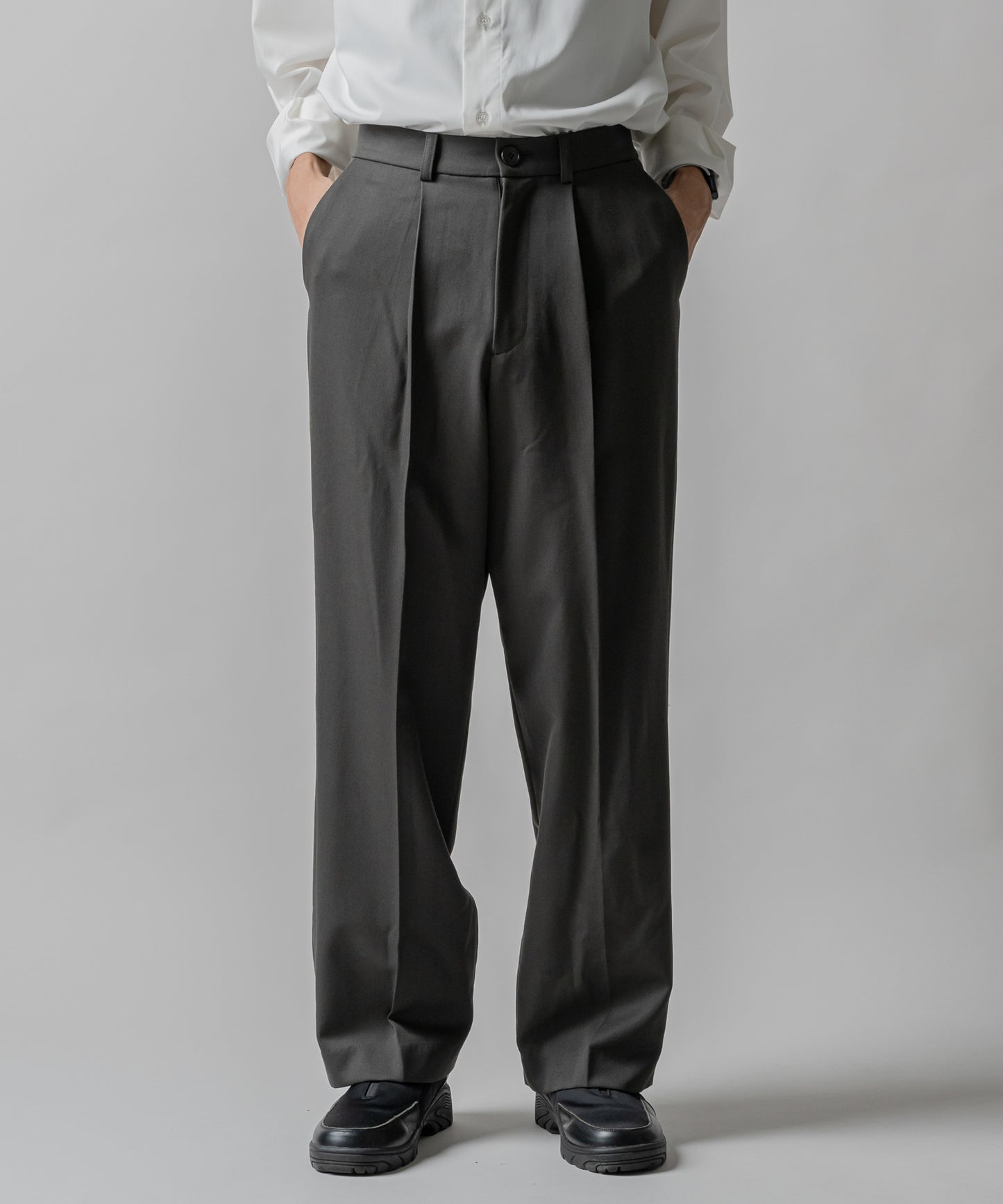 Wool gabardine 100% straight slacks