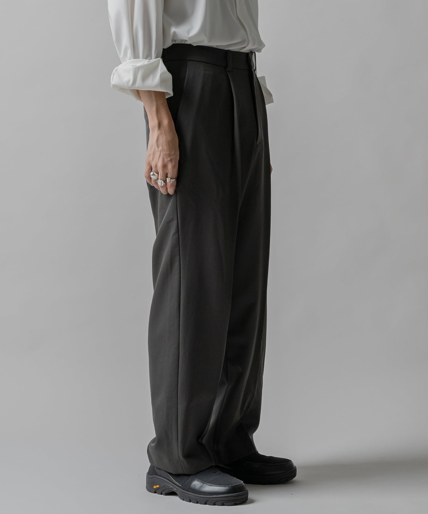 Wool gabardine 100% straight slacks