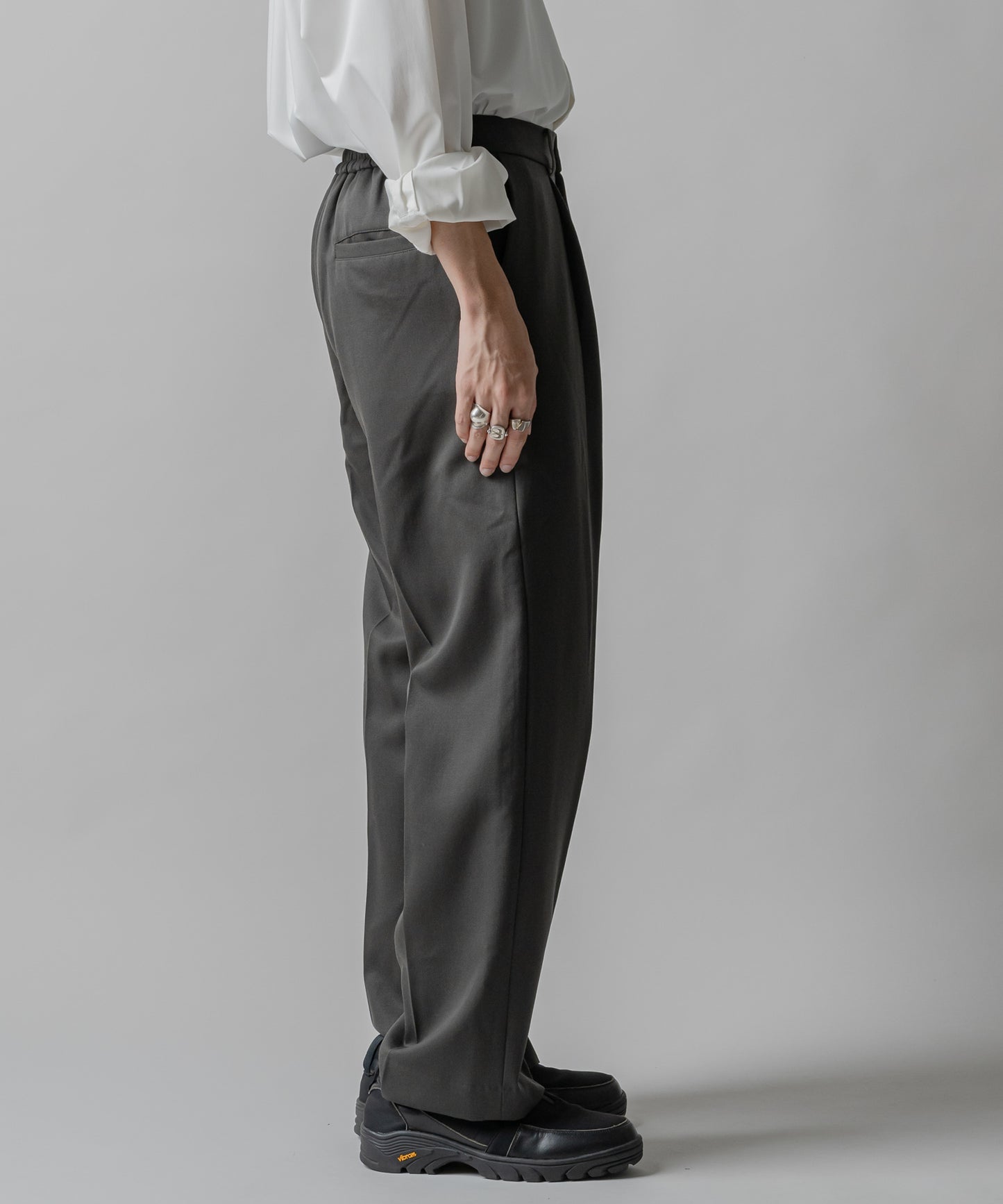 Wool gabardine 100% straight slacks