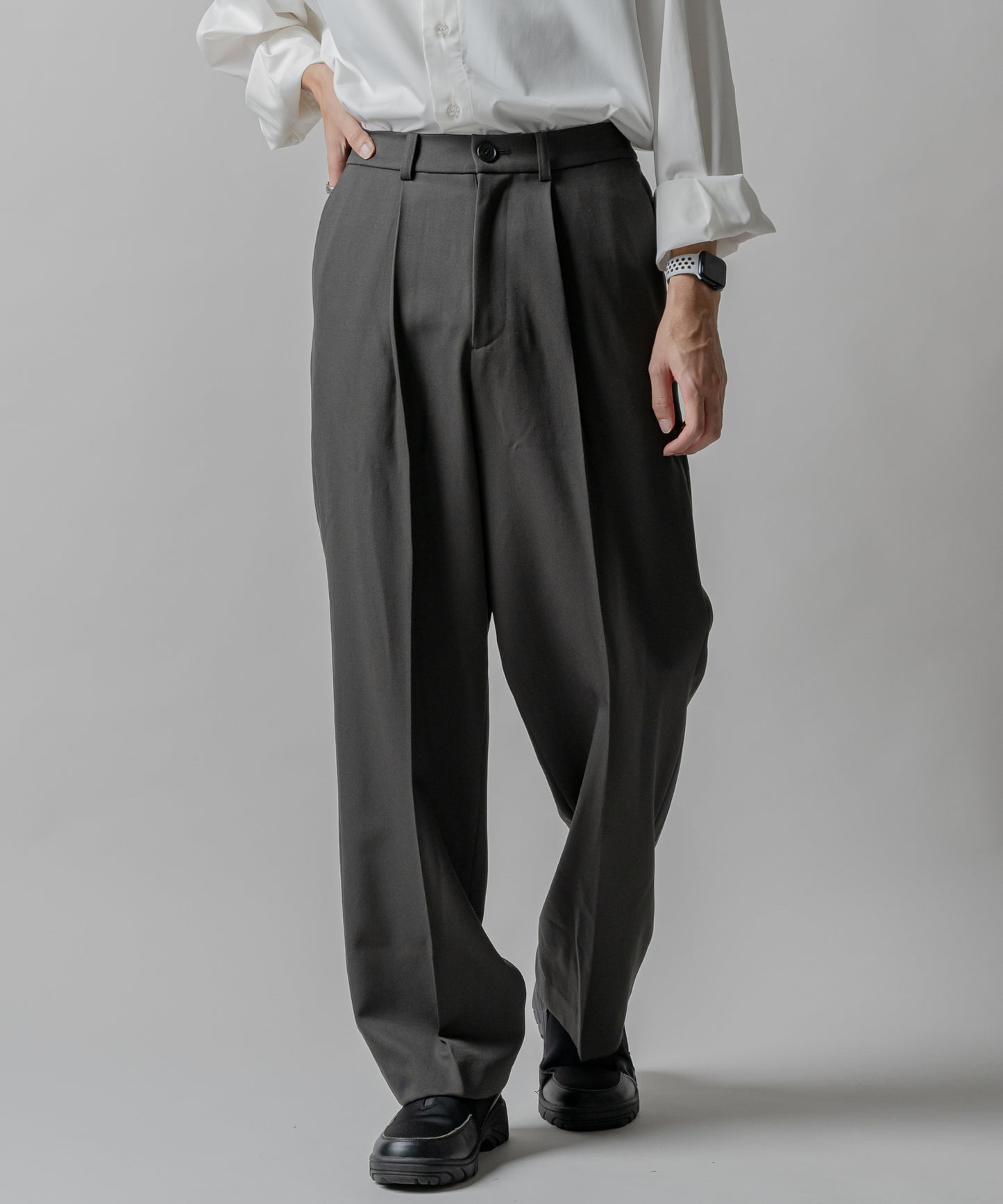 Wool gabardine 100% straight slacks